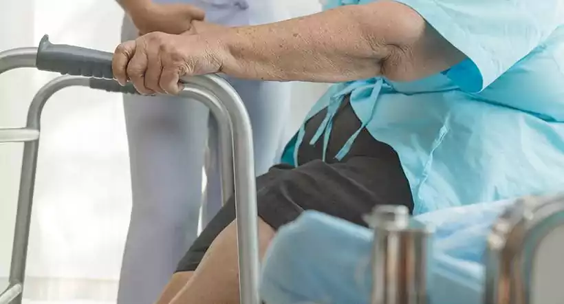 Hip Fracture in Elderly - Orthopaedic Spine Surgery Singapore